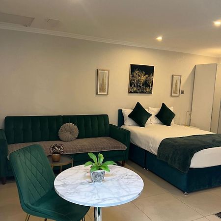 Luxury Studio Apartment Harrow on the Hill Extérieur photo