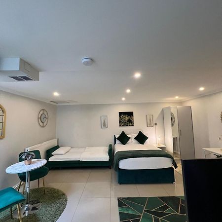 Luxury Studio Apartment Harrow on the Hill Extérieur photo
