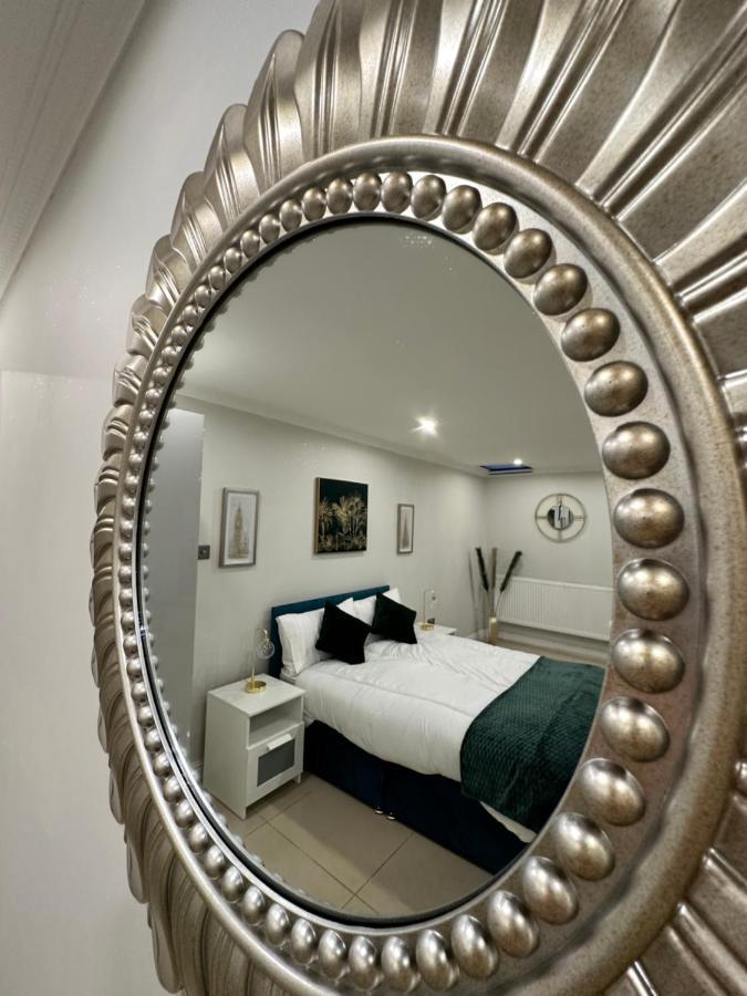 Luxury Studio Apartment Harrow on the Hill Extérieur photo