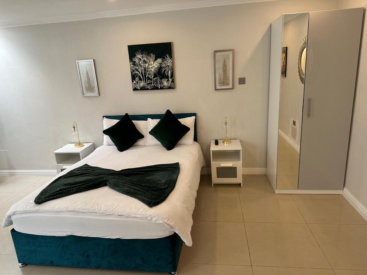 Luxury Studio Apartment Harrow on the Hill Extérieur photo