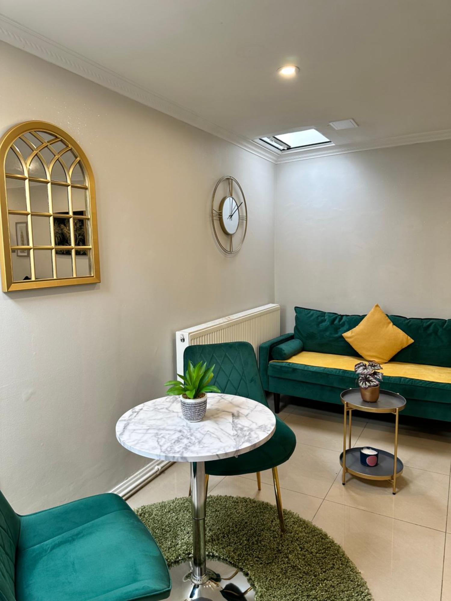 Luxury Studio Apartment Harrow on the Hill Extérieur photo