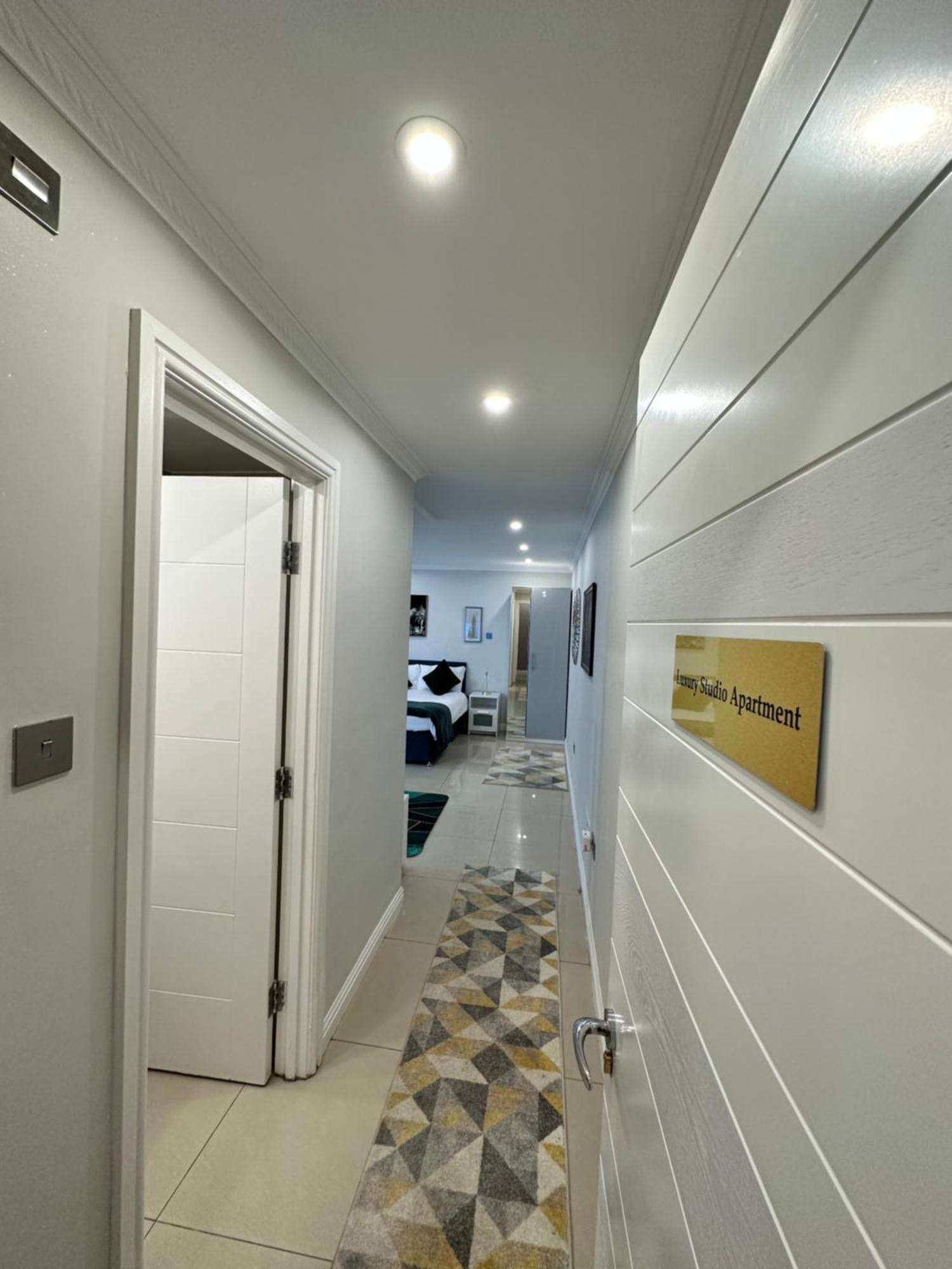 Luxury Studio Apartment Harrow on the Hill Extérieur photo