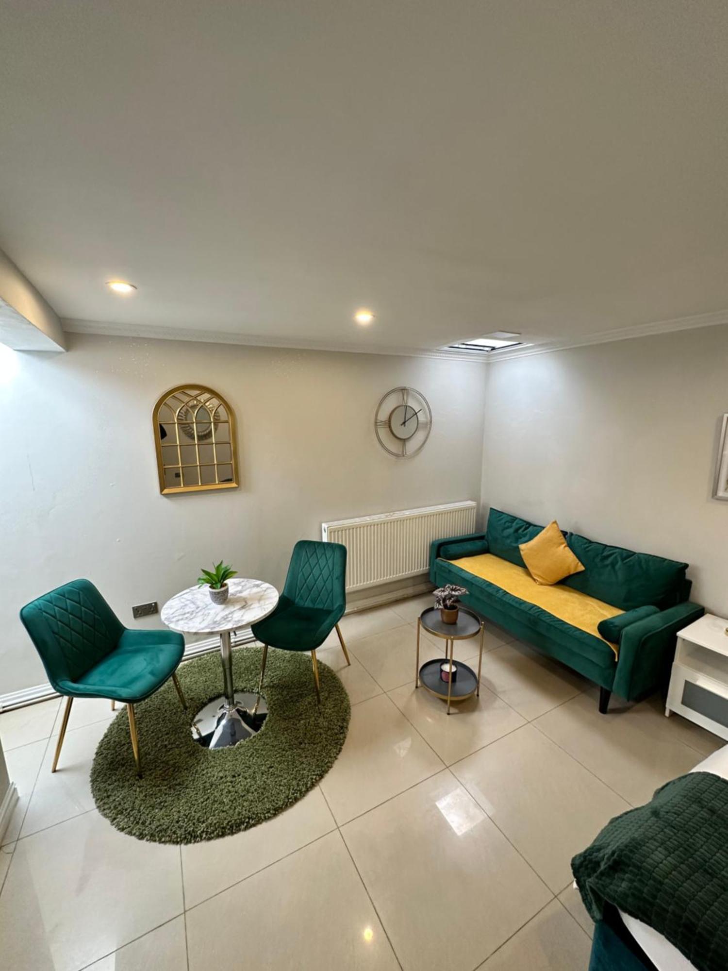 Luxury Studio Apartment Harrow on the Hill Extérieur photo