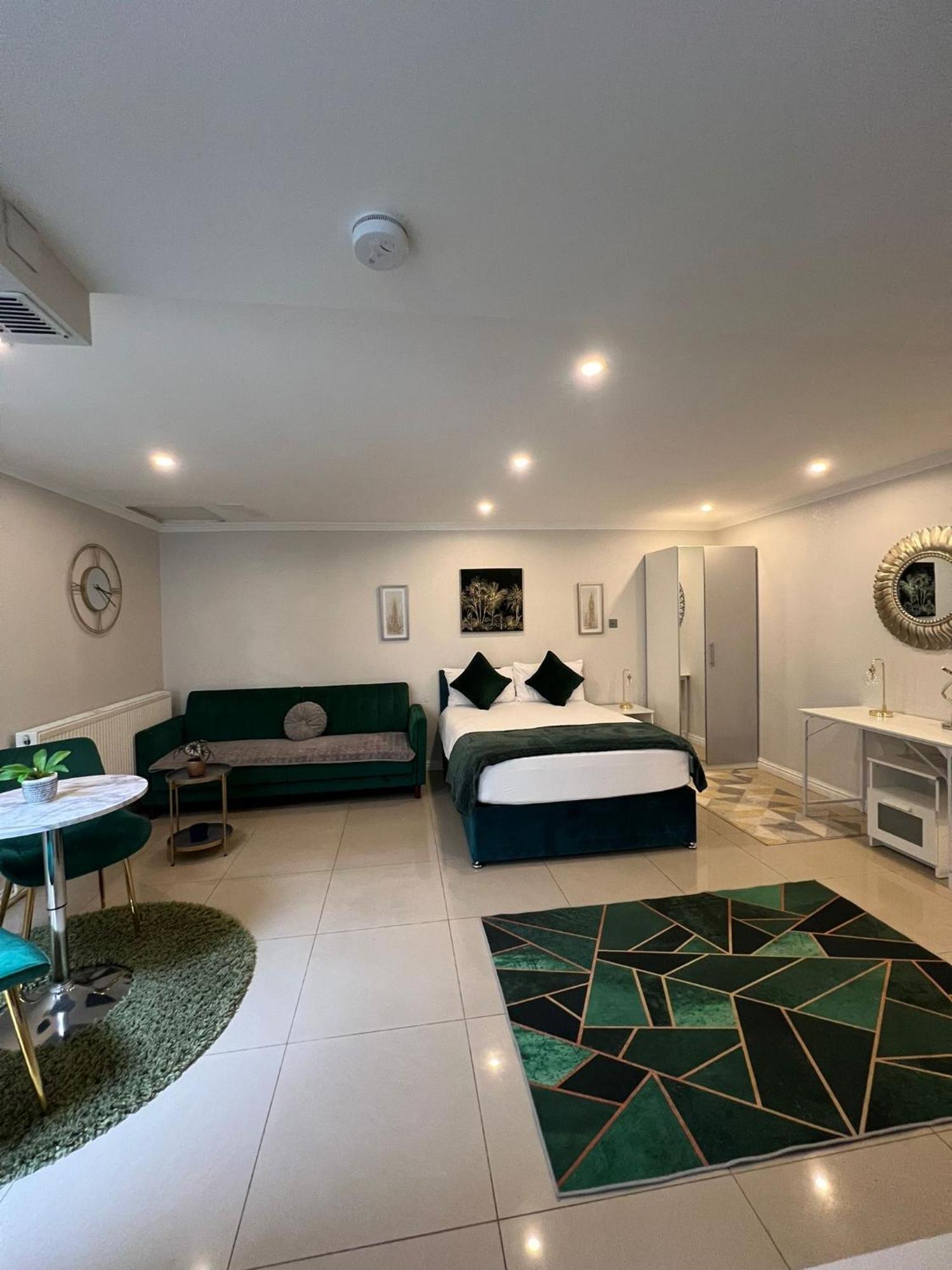 Luxury Studio Apartment Harrow on the Hill Extérieur photo