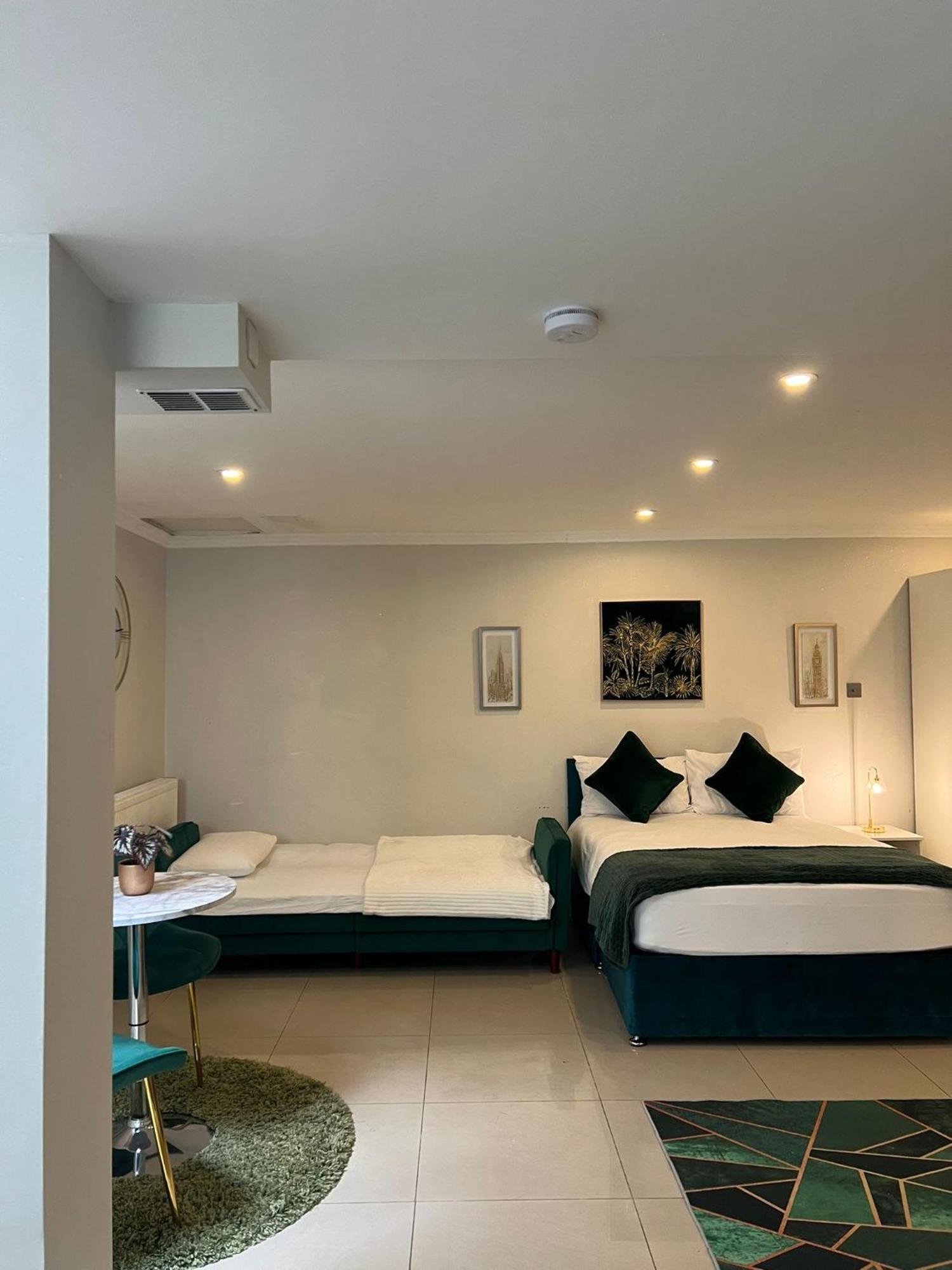 Luxury Studio Apartment Harrow on the Hill Extérieur photo